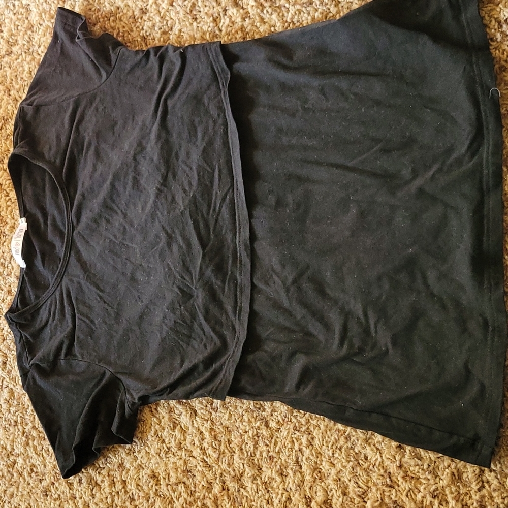 Latched Mama black nursing tee